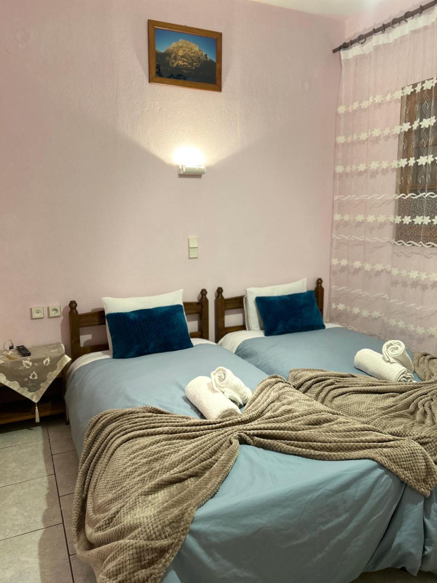 Karpouzis Guesthouse Víkosz Kültér fotó